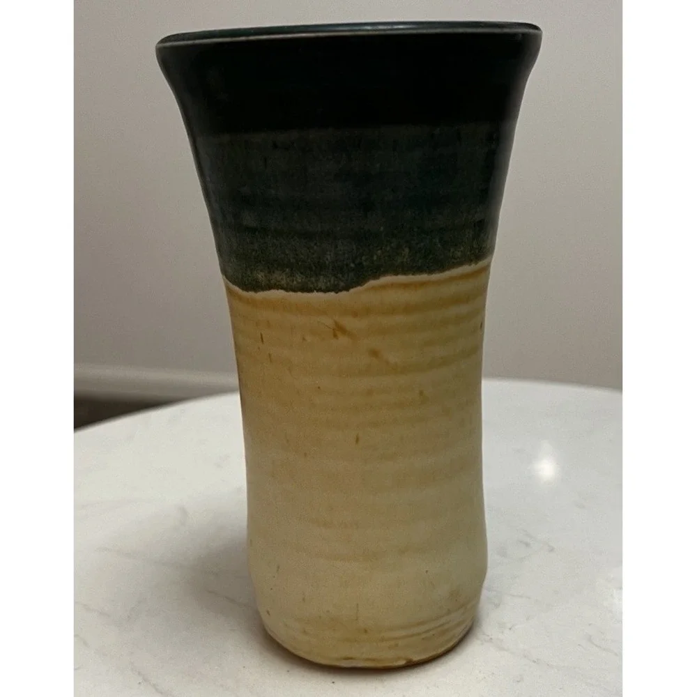 Vtg Pottery Hand Thrown Vase Stoneware Farmhouse Coastal Minimalist Signed - Picture 2 of 9